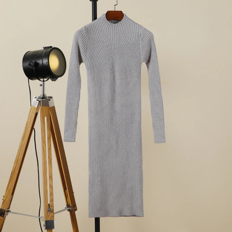 "Robe Mi-Longue Cintrée"