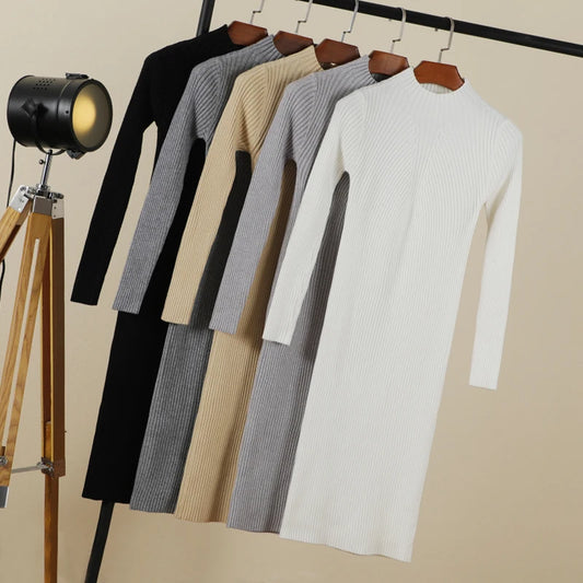 "Robe Mi-Longue Cintrée"