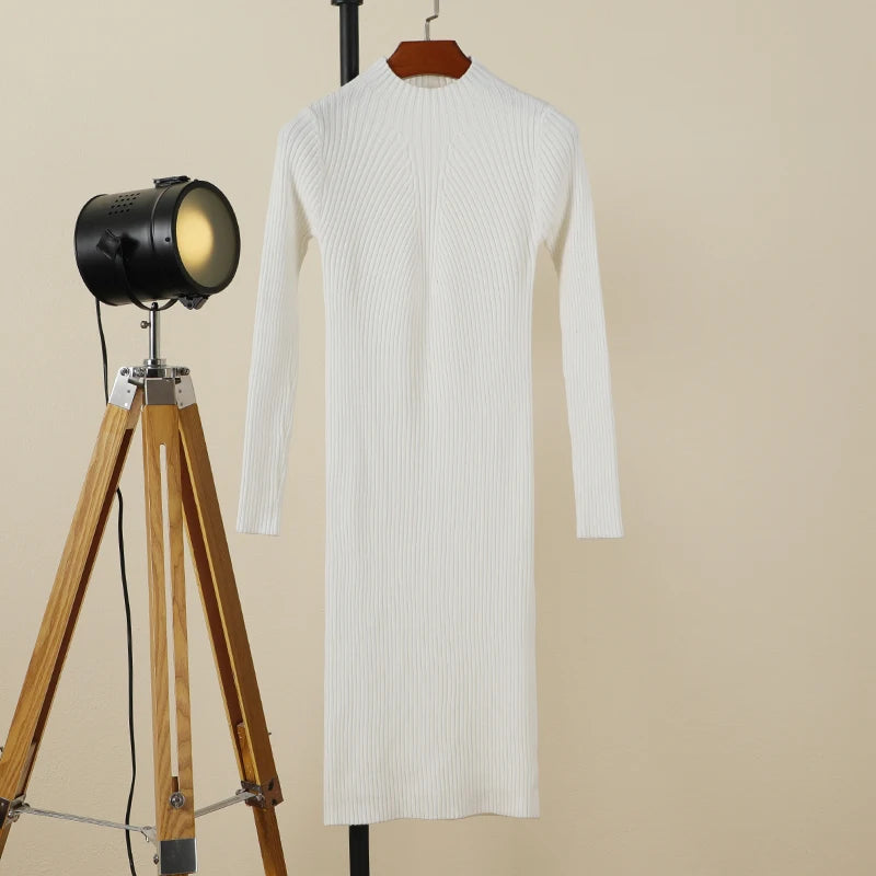 "Robe Mi-Longue Cintrée"
