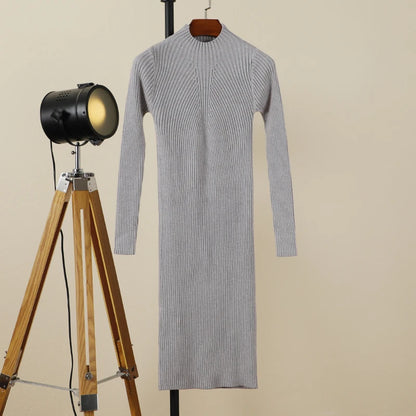"Robe Mi-Longue Cintrée"